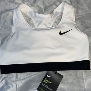 nike bra